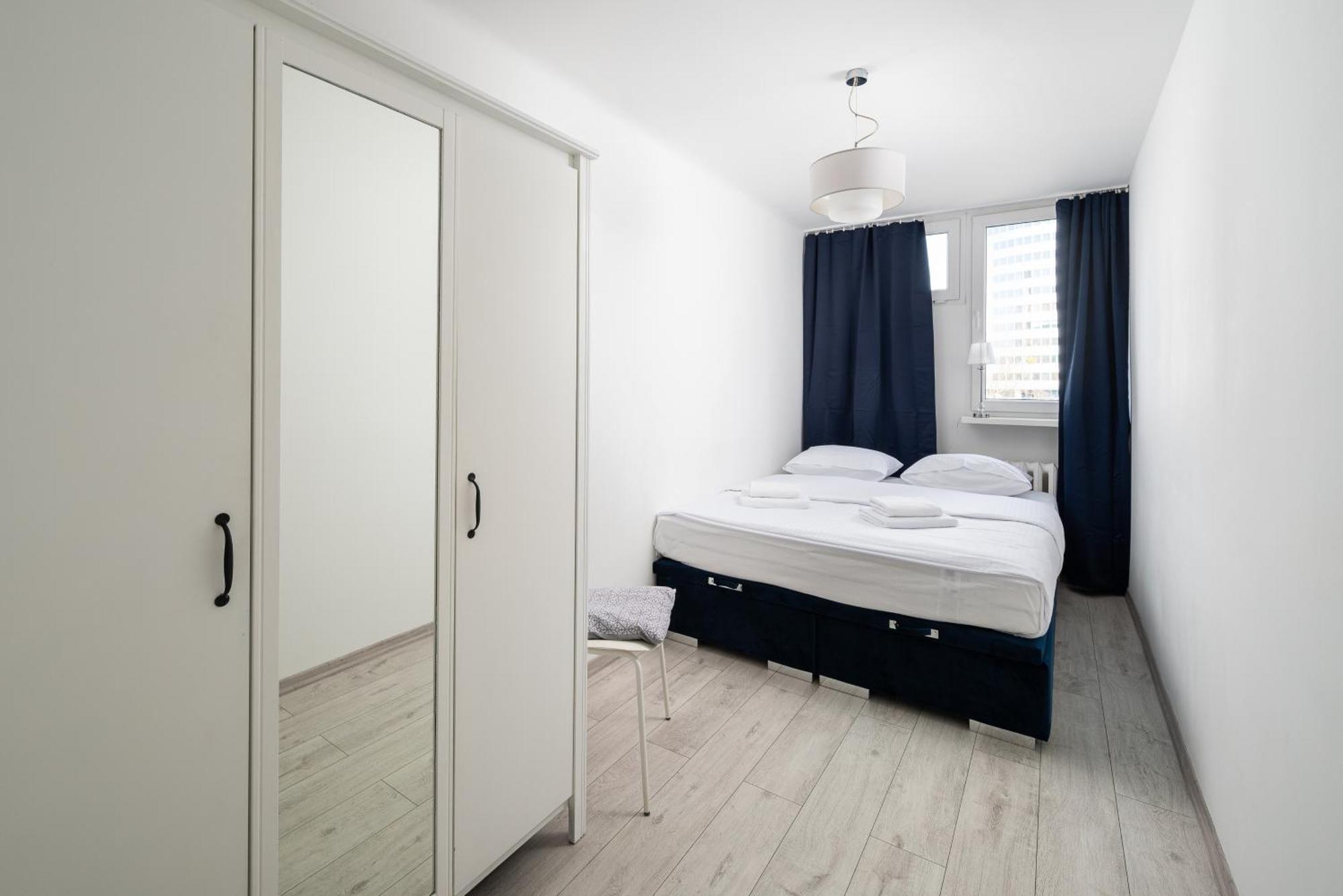 Grzybowska Blue City Centre Apartment Варшава Екстериор снимка