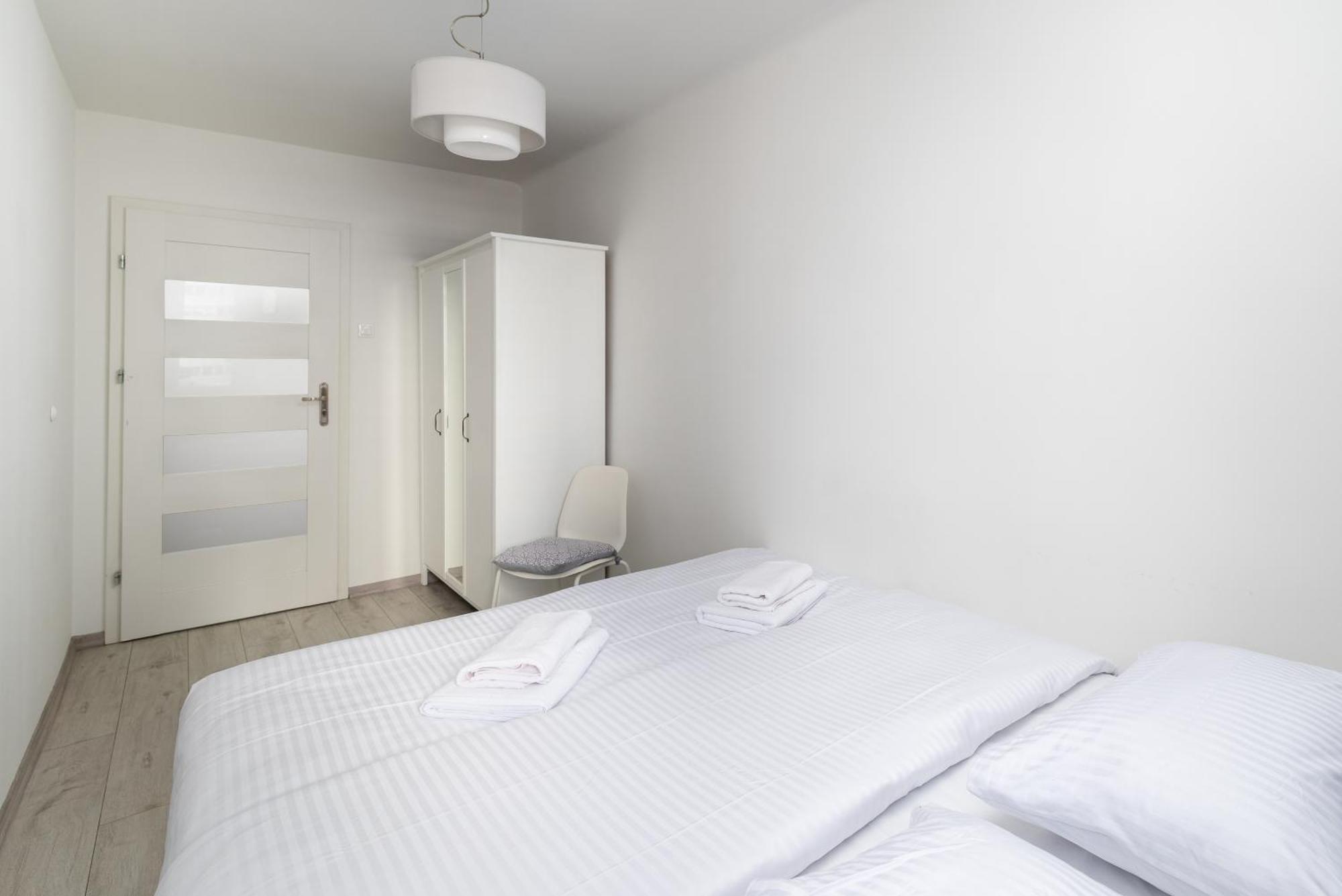 Grzybowska Blue City Centre Apartment Варшава Екстериор снимка